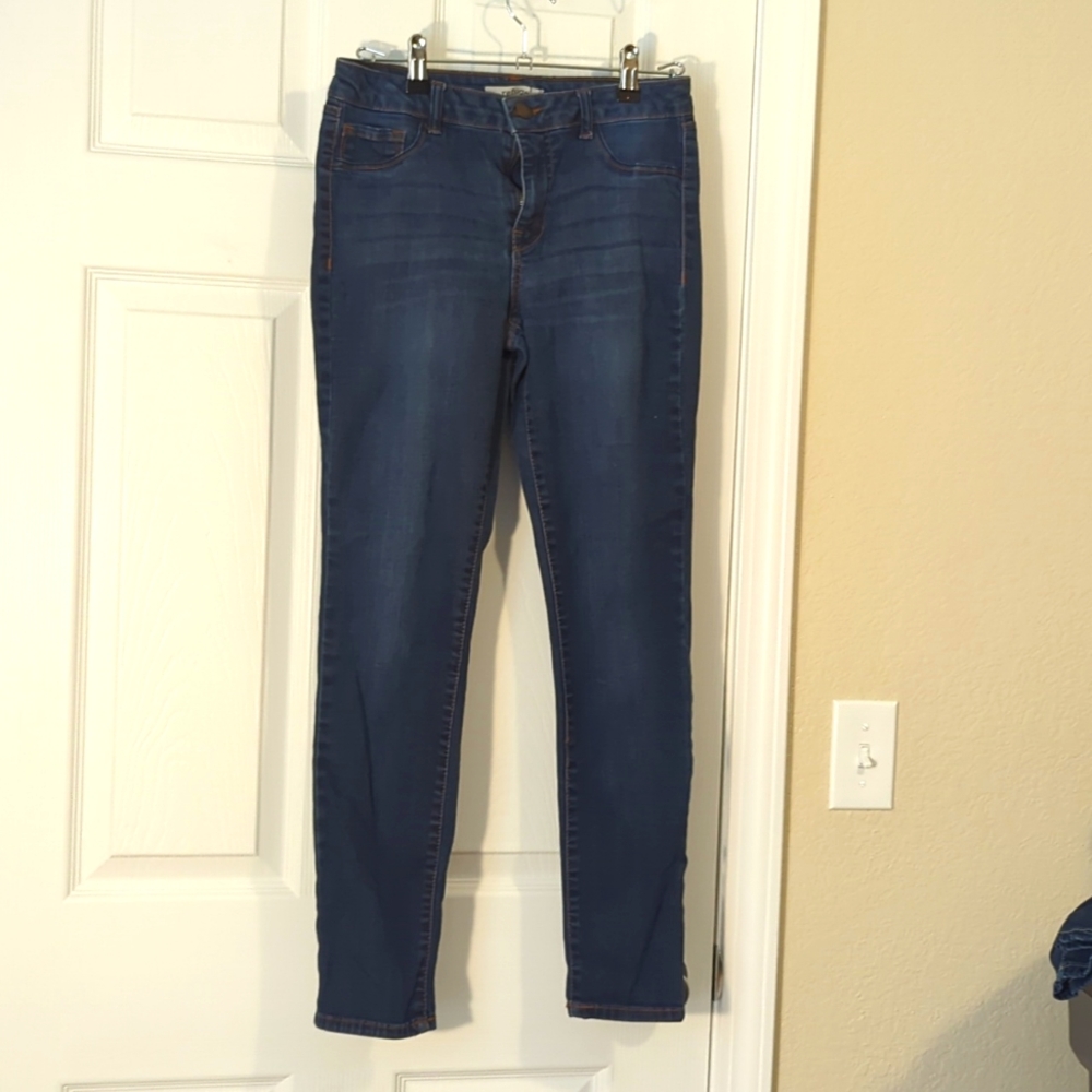 Refuge jeans size 8